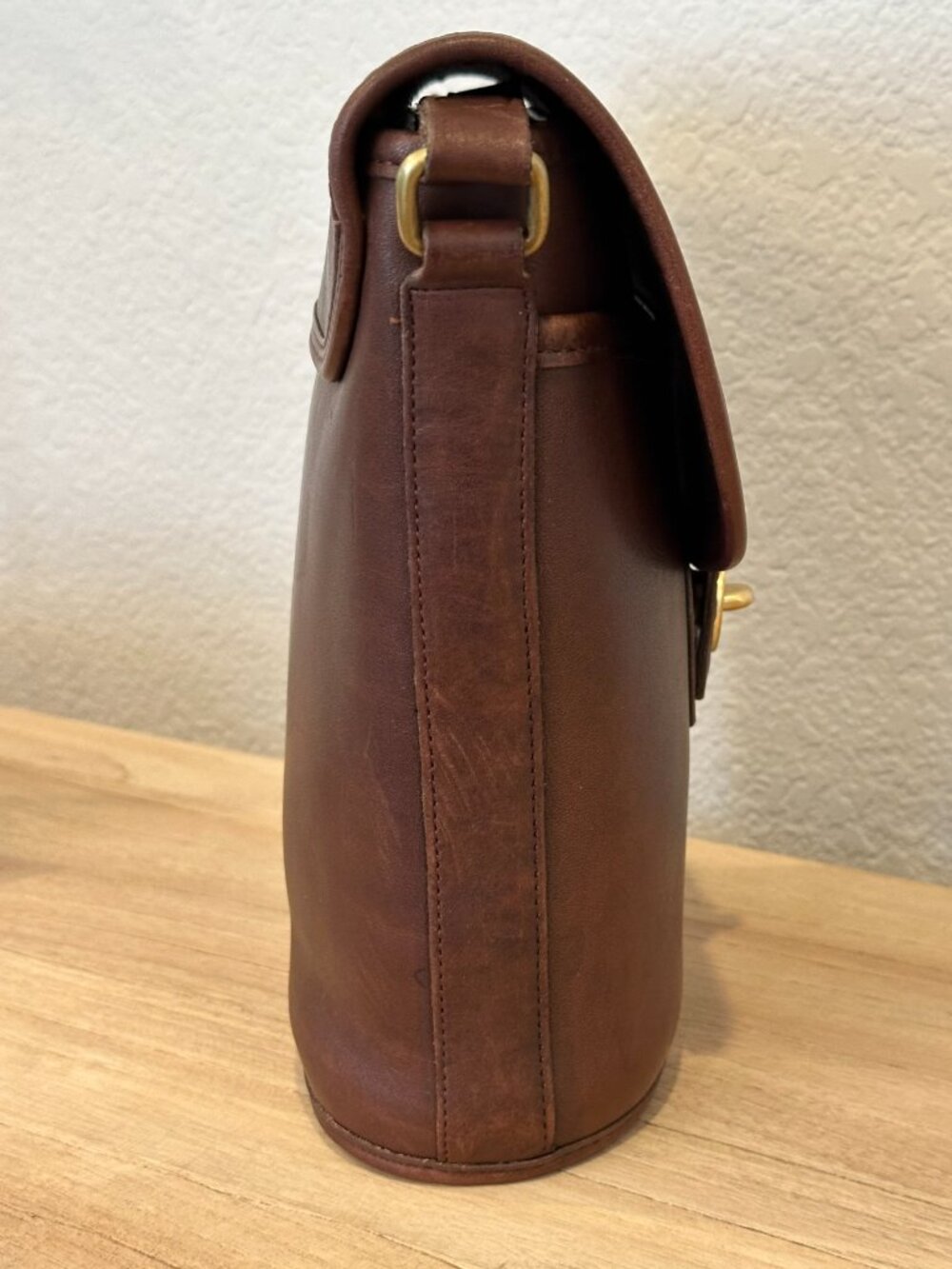 COACH Bradley Bucket Bag - Mahogany Leather - Crossbody - USA pre-1994 - Picture 4 of 9